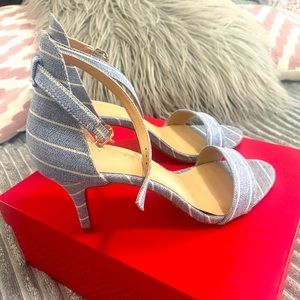 Kelly & Katie pale blue and white striped linen ankle strap heels